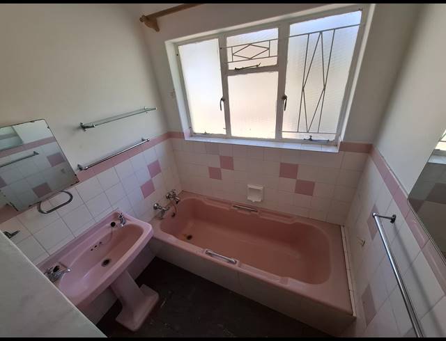 3 BEDROOM HOUSE FOR SALE IN QUEENSWOOD